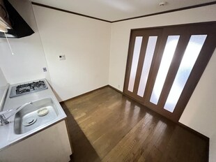 フェアリーテール出屋敷の物件内観写真